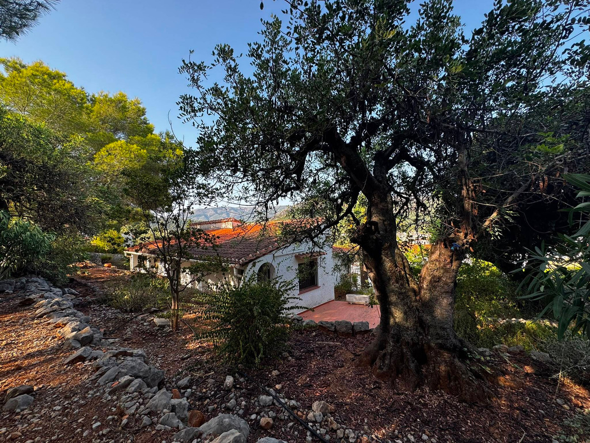 Vrijstaande Villa te koop in Orba | 2 slaapkamers H5473024