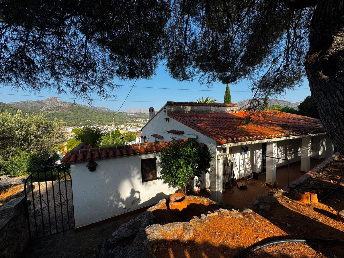Vrijstaande Villa te koop in Orba | 2 slaapkamers H5473024