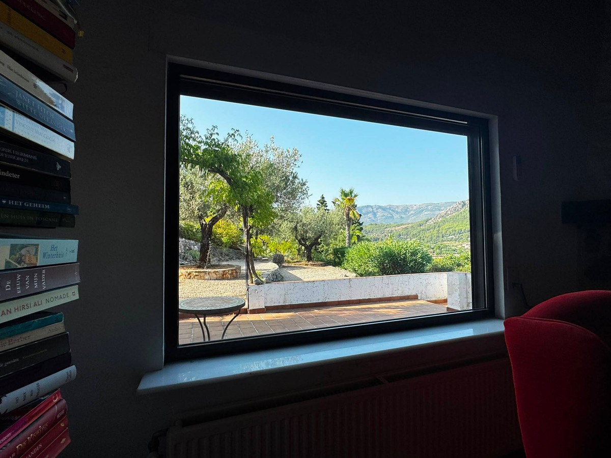 Vrijstaande Villa te koop in Orba | 2 slaapkamers H5473024