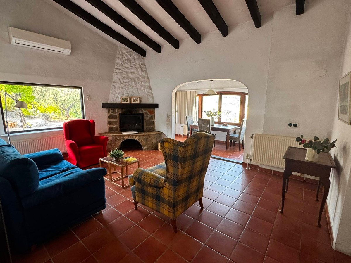 Vrijstaande Villa te koop in Orba | 2 slaapkamers H5473024