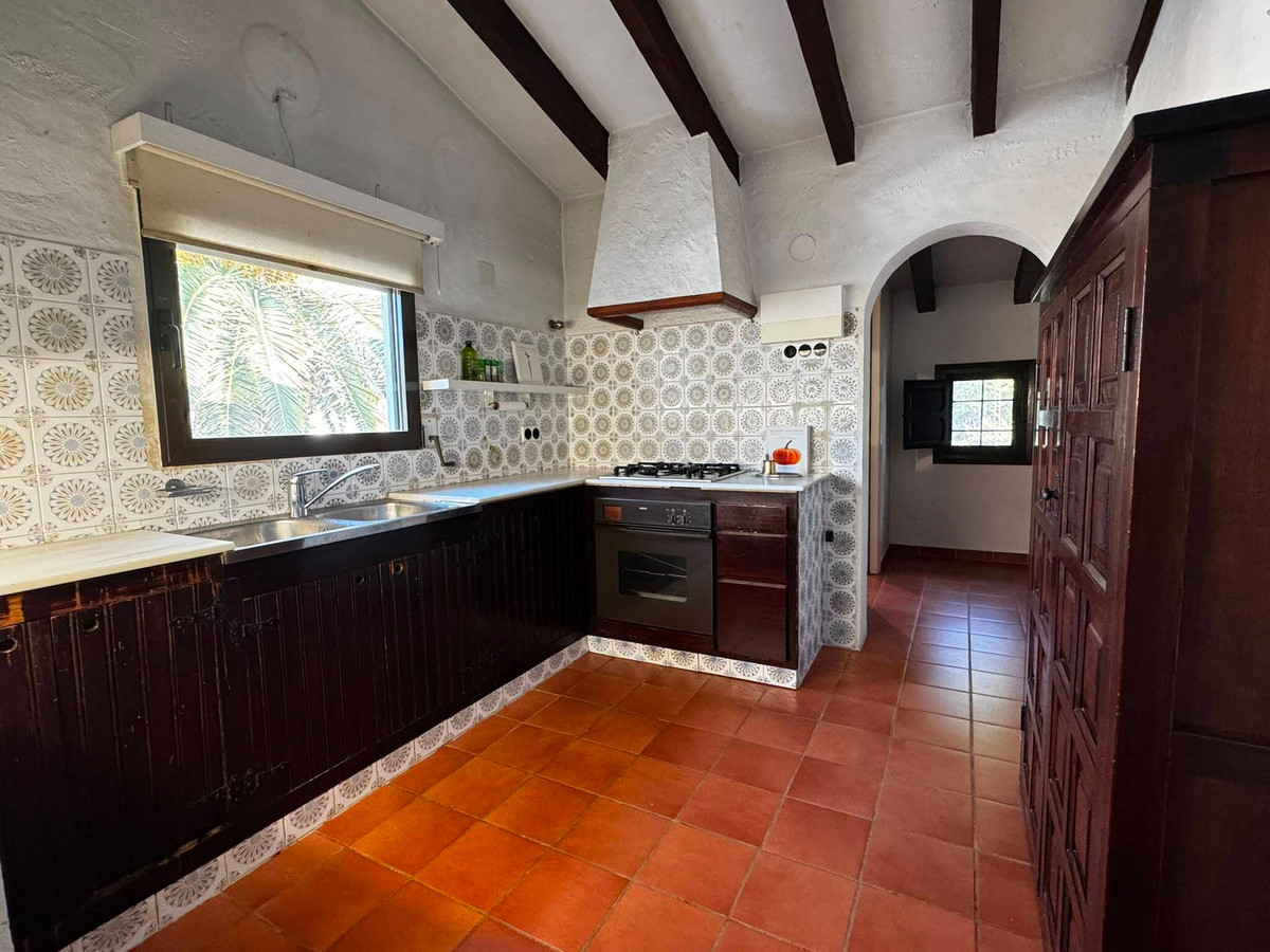 Vrijstaande Villa te koop in Orba | 2 slaapkamers H5473024
