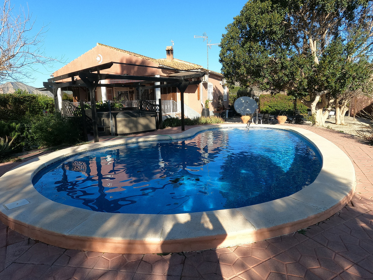 Finca - Cortijo te koop in Orihuela | 3 slaapkamers H5300641