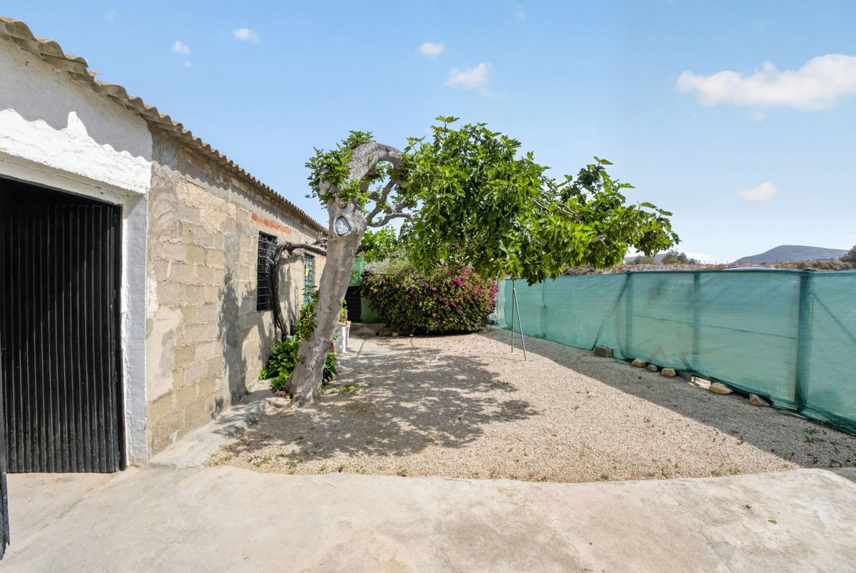 Finca - Cortijo te koop in Orihuela | 3 slaapkamers H5412880