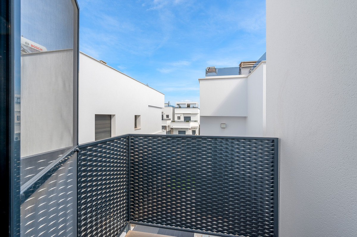 Property main view 36