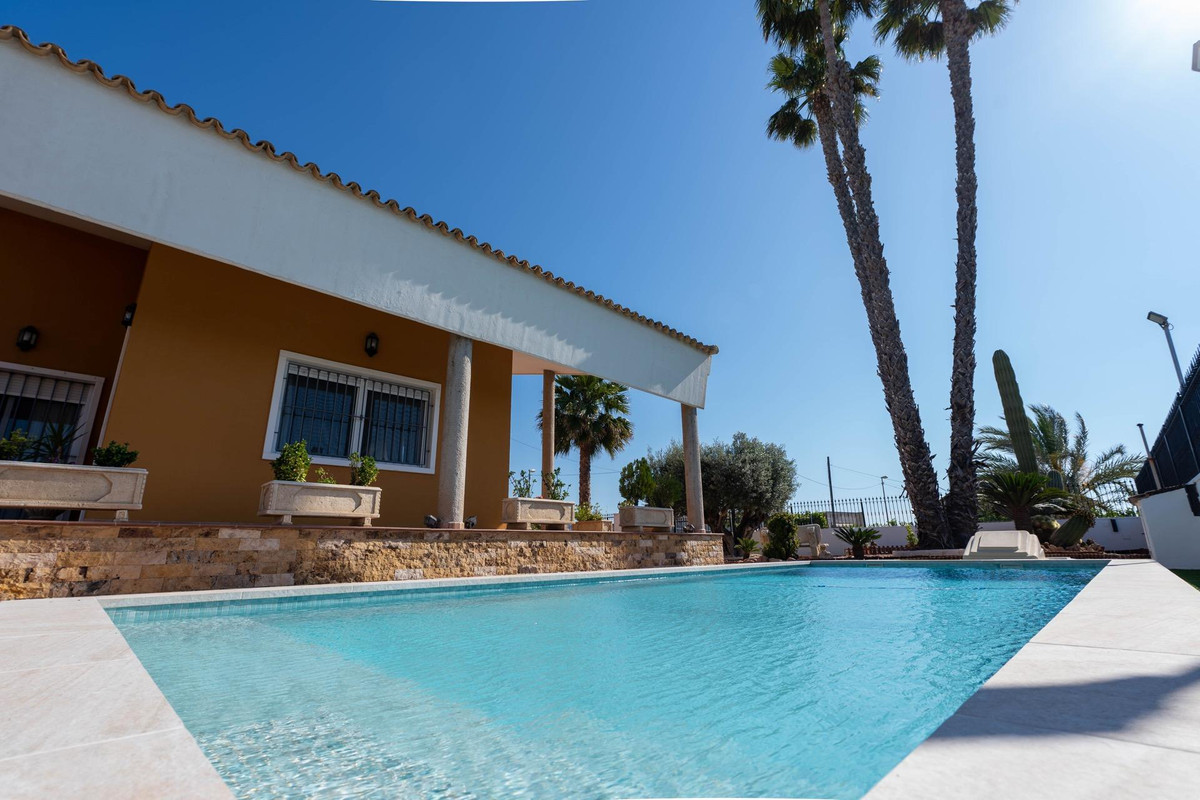 Huis te koop in Orihuela | 4 slaapkamers H5520283