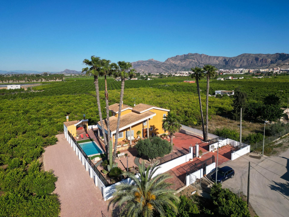 Huis te koop in Orihuela | 4 slaapkamers H5520283