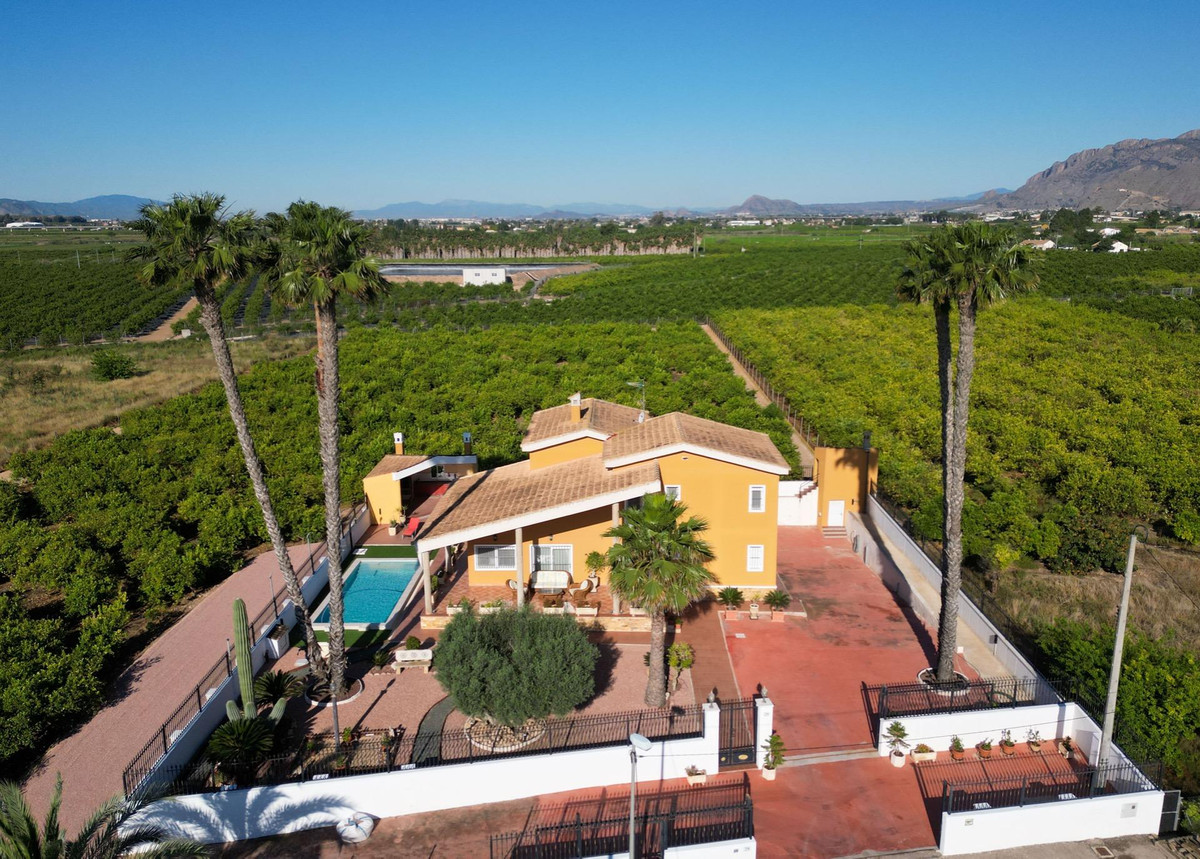 Huis te koop in Orihuela | 4 slaapkamers H5520283