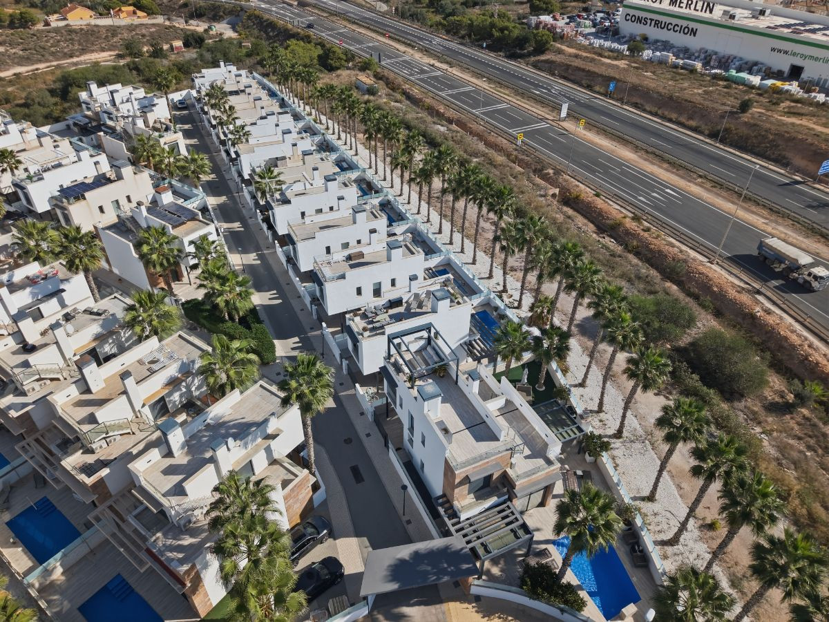 Huis te koop in Orihuela | 3 slaapkamers H5527123
