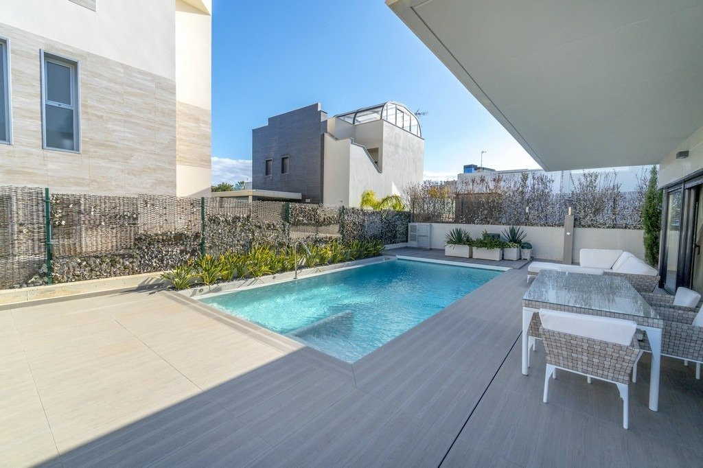 Property main view 36