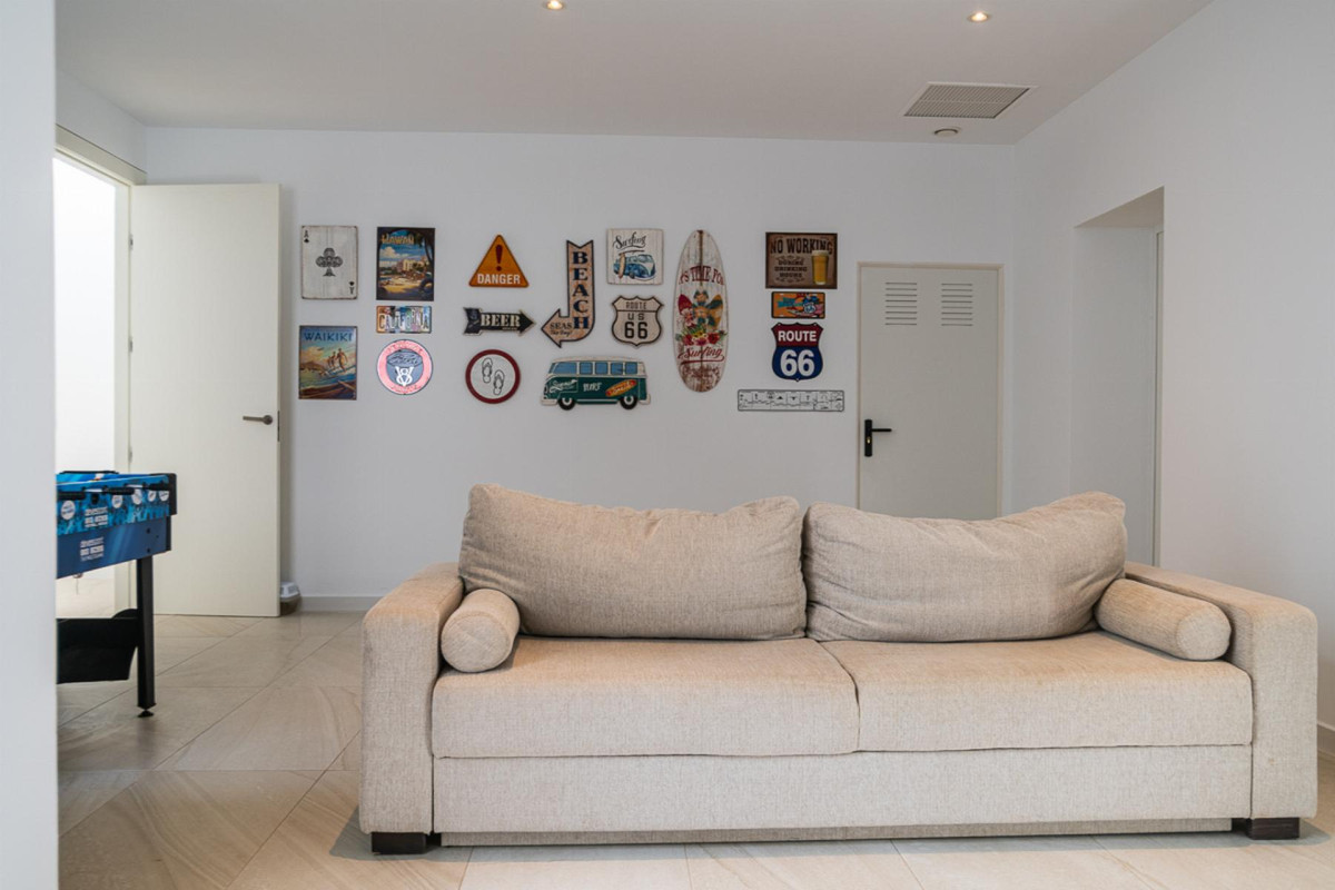 Huis te koop in Orihuela Costa | 4 slaapkamers H5288383