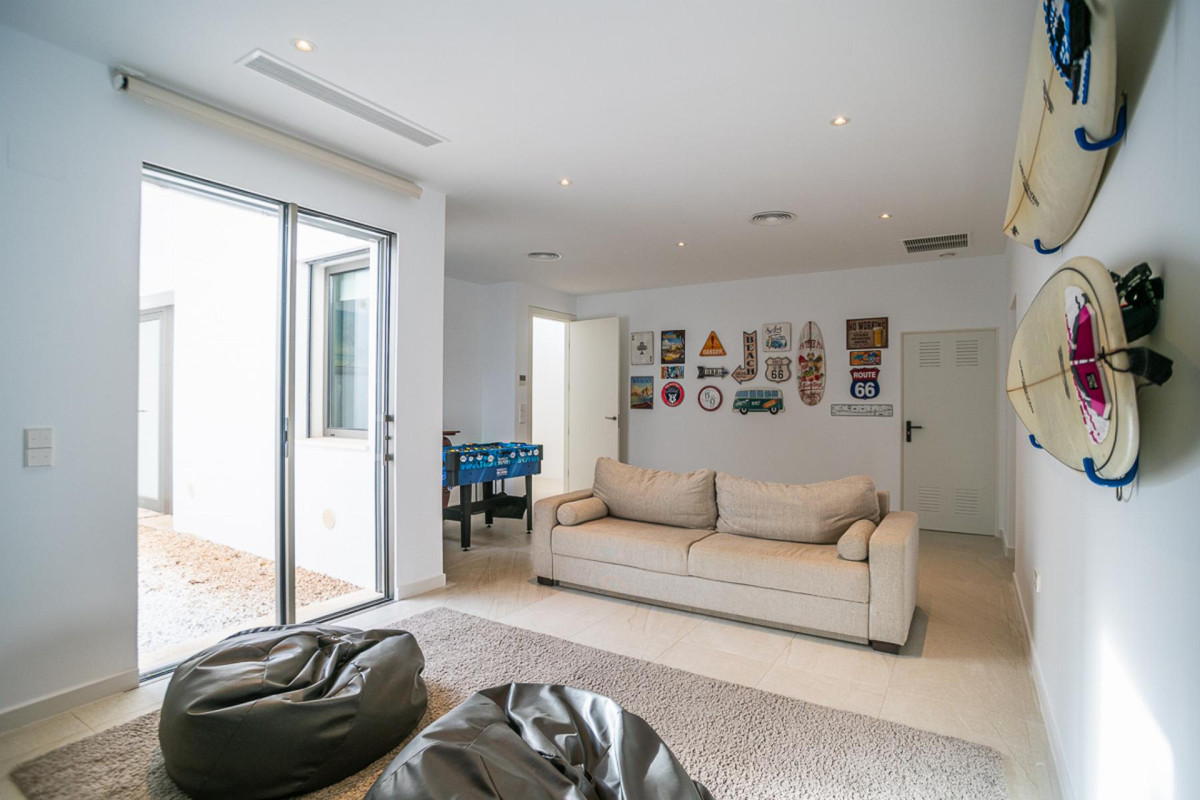 Huis te koop in Orihuela Costa | 4 slaapkamers H5288383