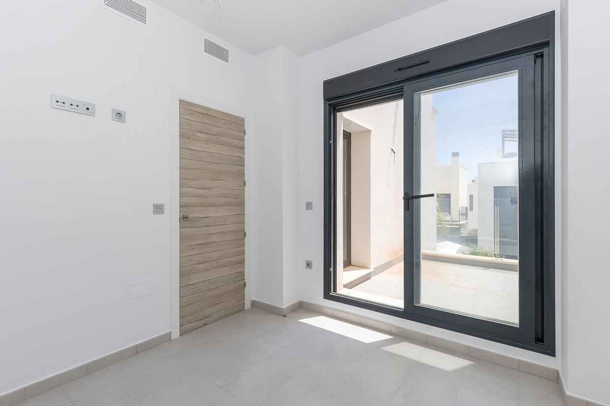 Huis te koop in Orihuela Costa | 3 slaapkamers H5306275