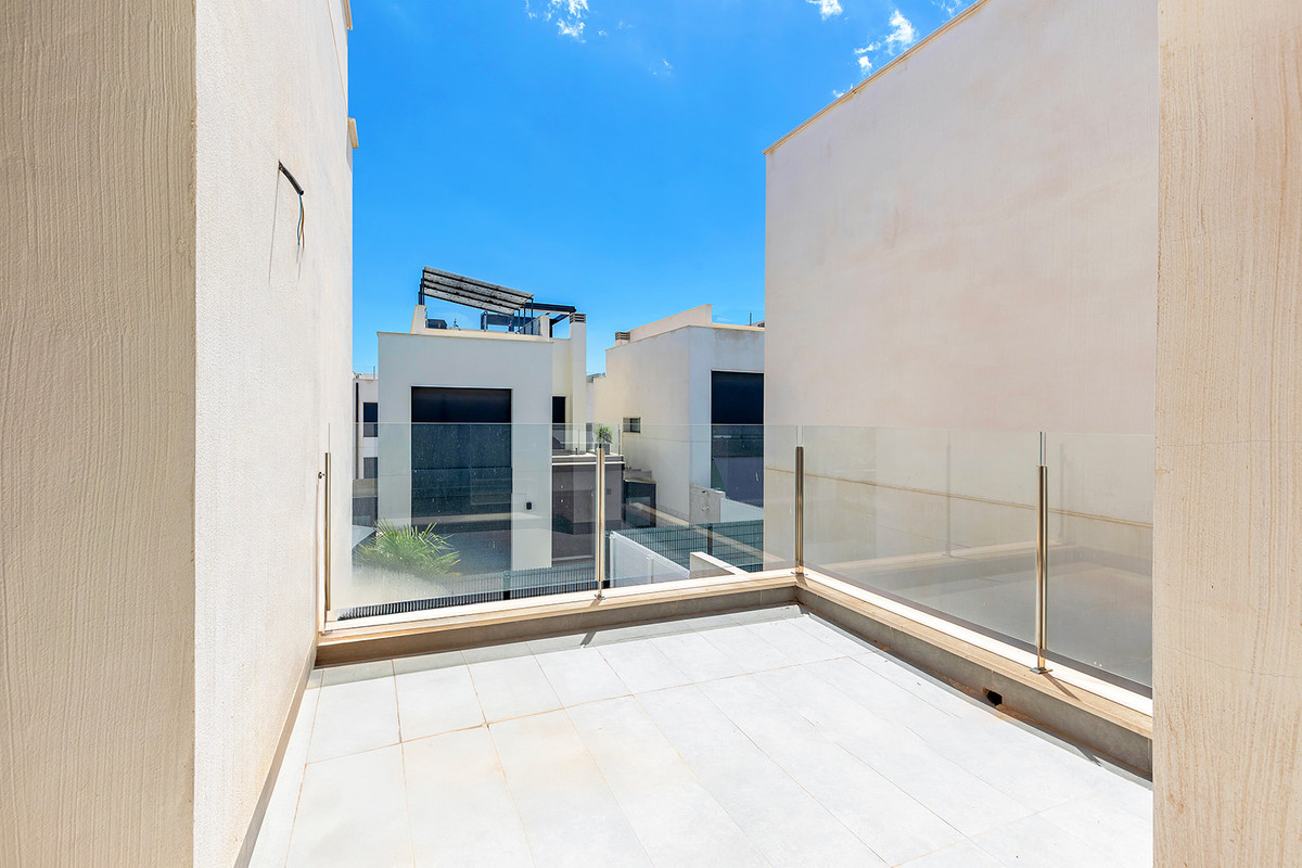 Huis te koop in Orihuela Costa | 3 slaapkamers H5306275