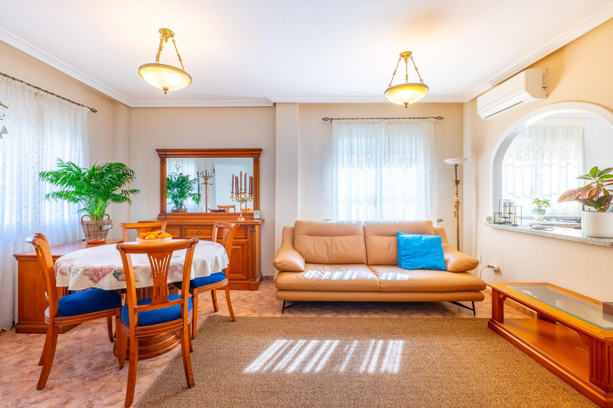 Duplex te koop in Orihuela Costa | 2 slaapkamers H5309566