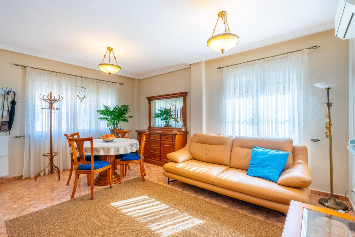 Duplex te koop in Orihuela Costa | 2 slaapkamers H5309566