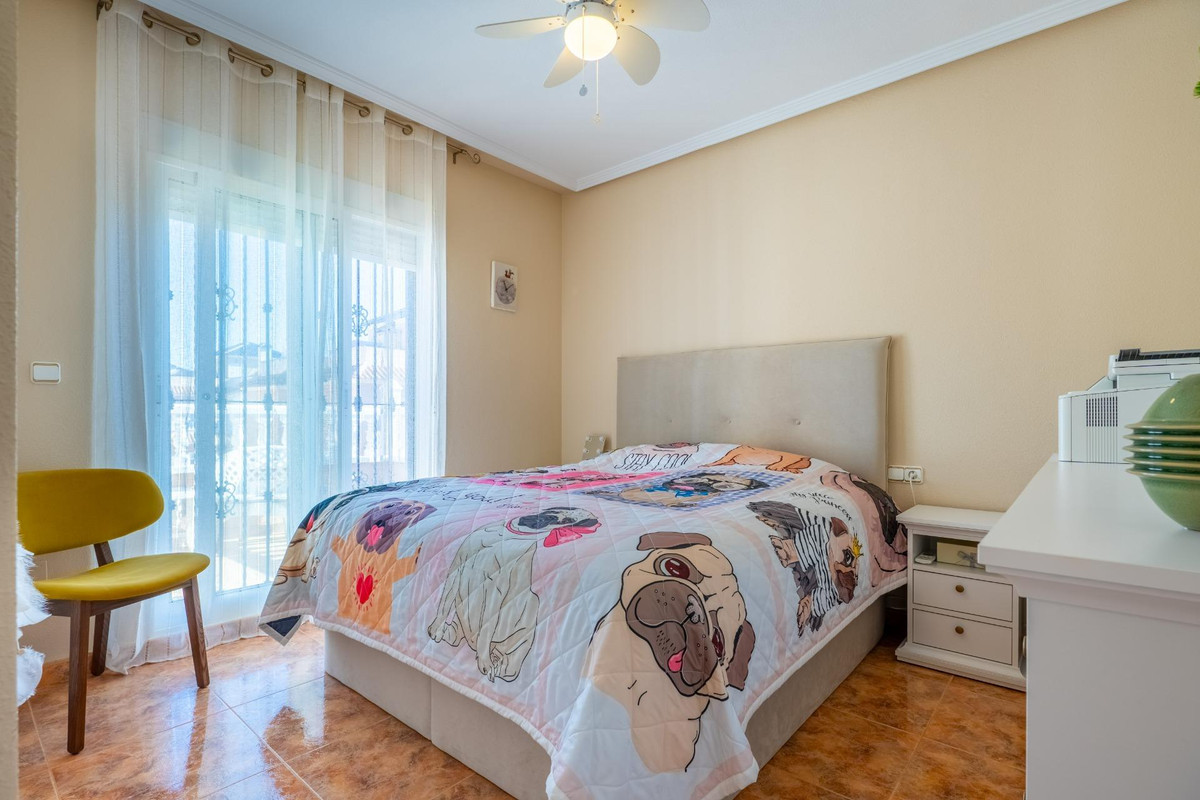 Duplex te koop in Orihuela Costa | 2 slaapkamers H5309566