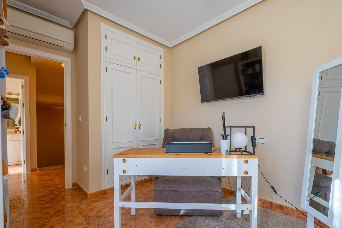 Duplex te koop in Orihuela Costa | 2 slaapkamers H5309566