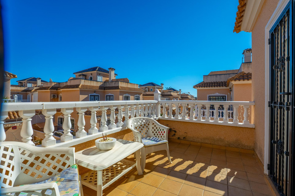 Duplex te koop in Orihuela Costa | 2 slaapkamers H5309566