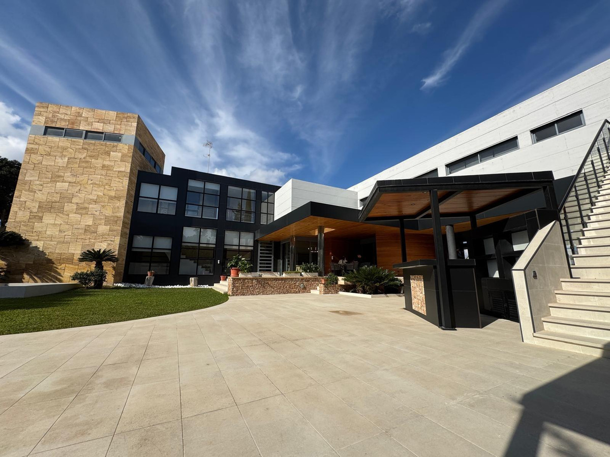 Bungalow te koop in Orihuela Costa | 7 slaapkamers H5323723