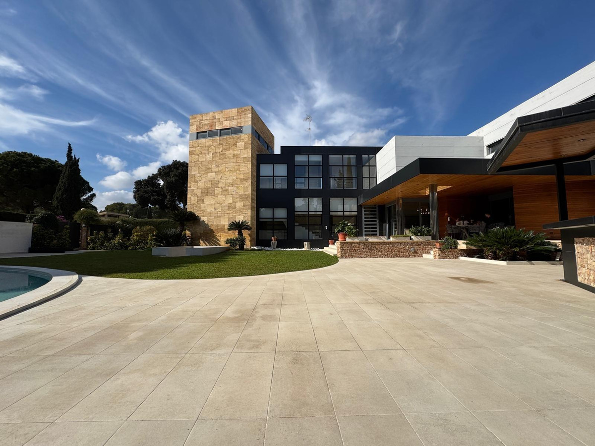 Bungalow te koop in Orihuela Costa | 7 slaapkamers H5323723