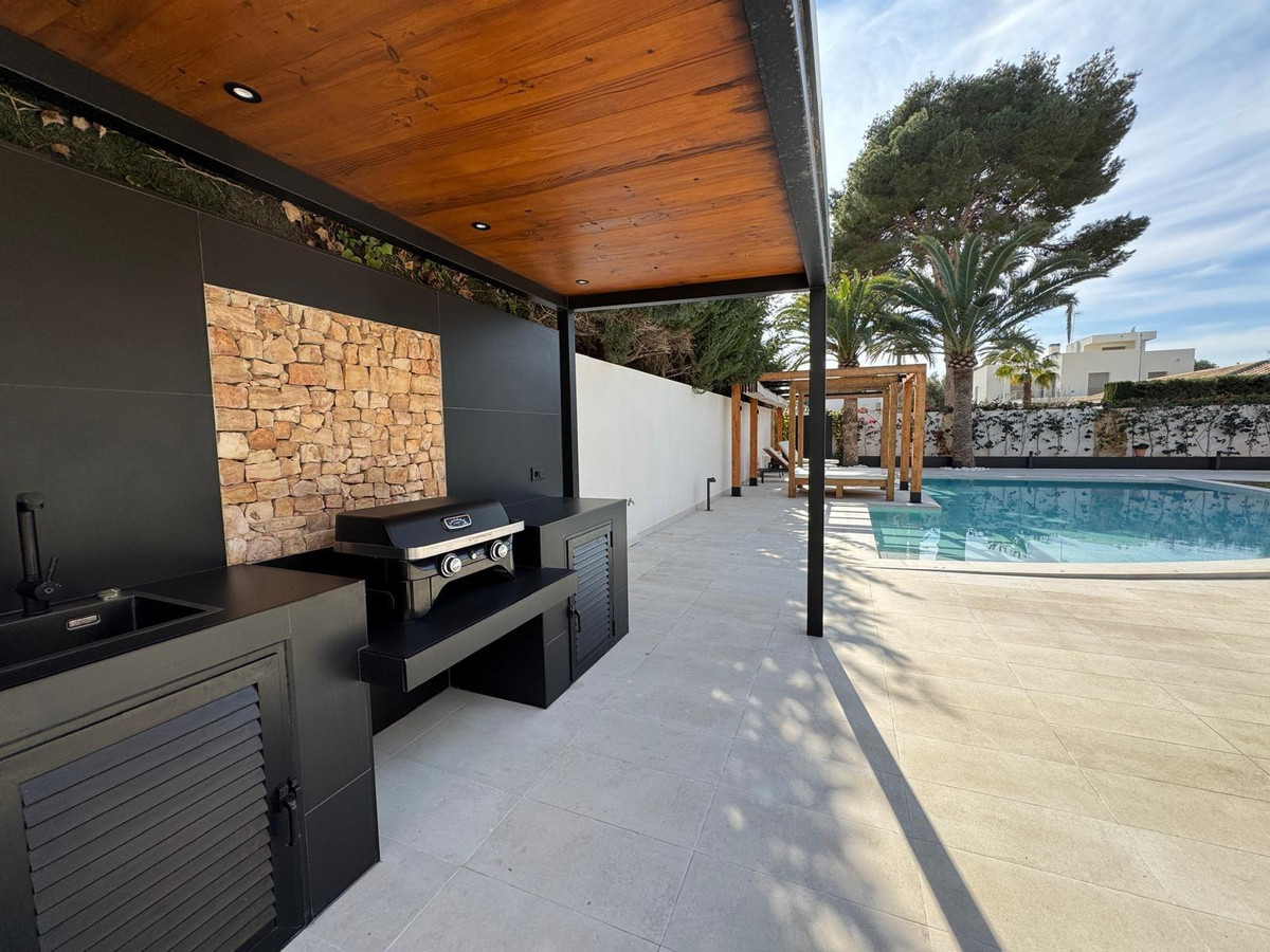 Bungalow te koop in Orihuela Costa | 7 slaapkamers H5323723