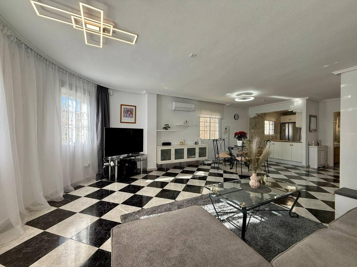 Bungalow te koop in Orihuela Costa | 4 slaapkamers H5323906