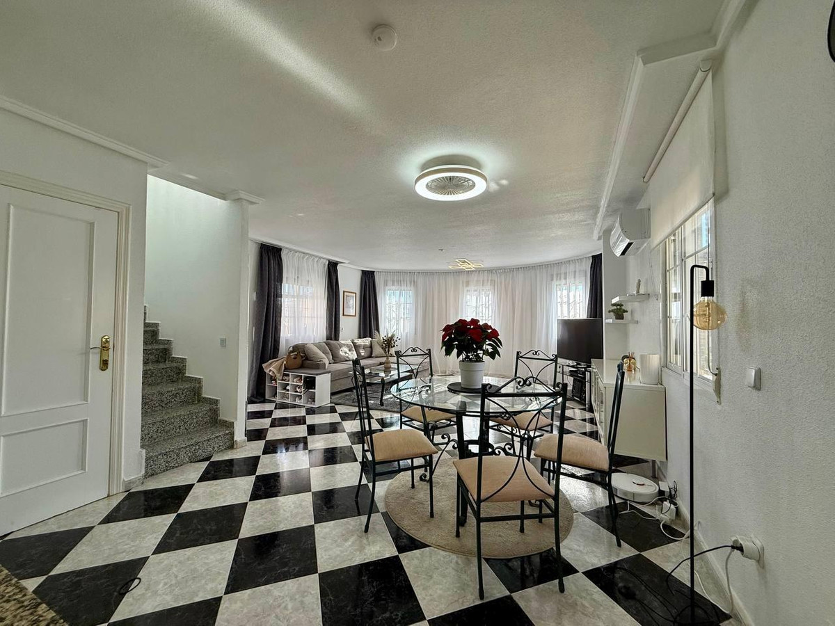 Bungalow te koop in Orihuela Costa | 4 slaapkamers H5323906