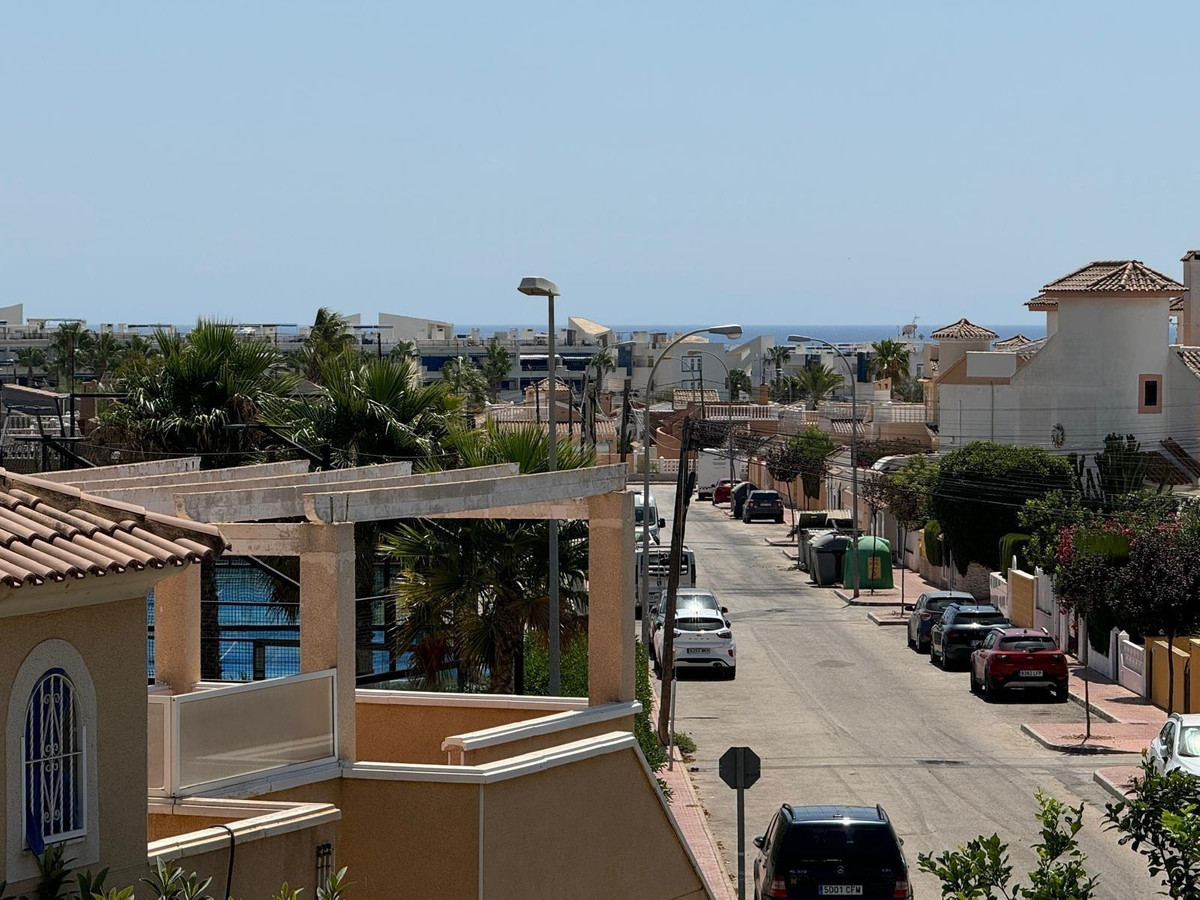 Bungalow te koop in Orihuela Costa | 4 slaapkamers H5323906