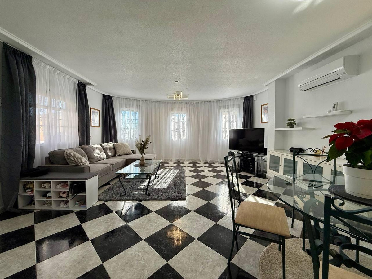 Bungalow te koop in Orihuela Costa | 4 slaapkamers H5323906