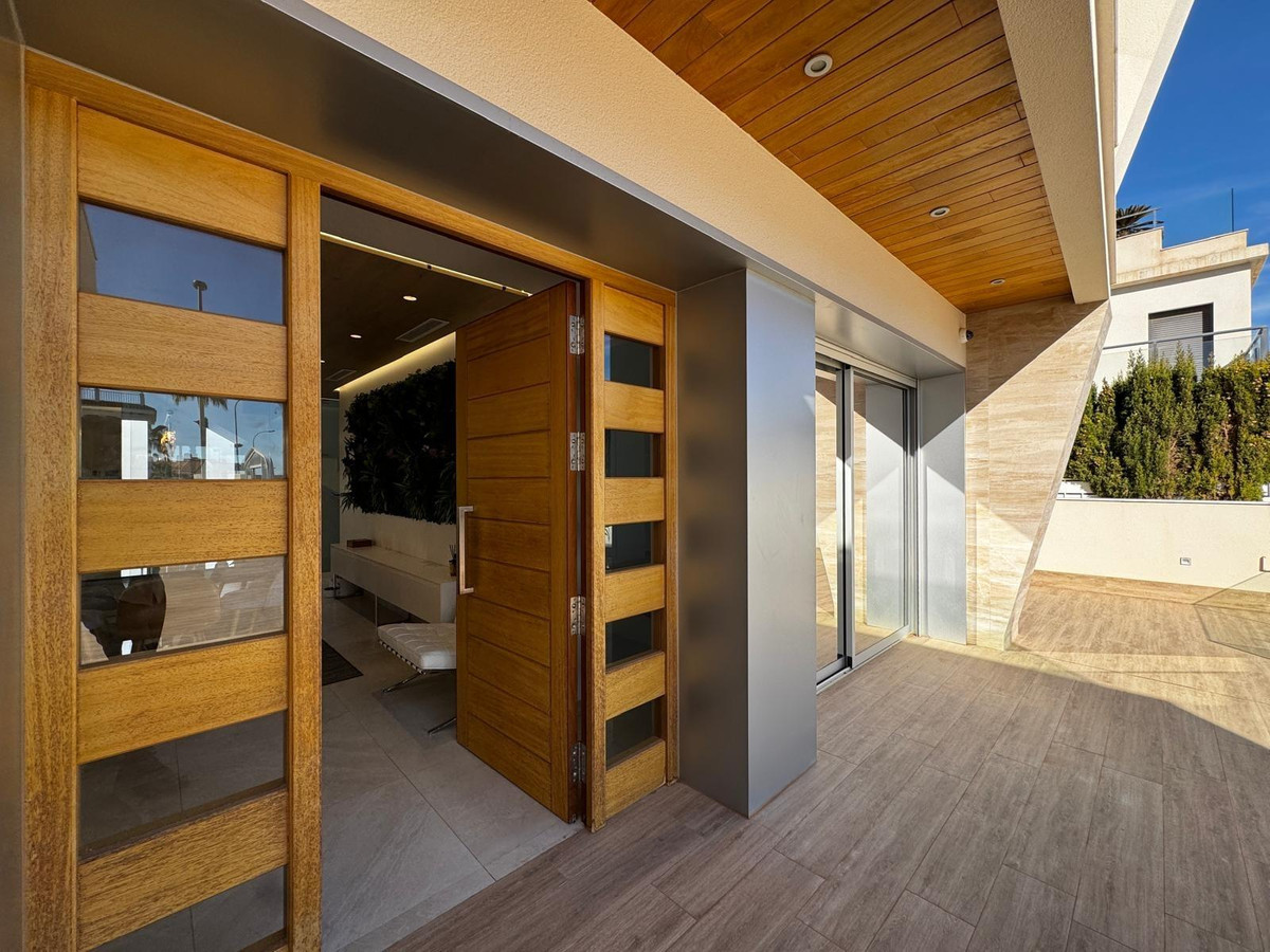 Bungalow te koop in Orihuela Costa | 4 slaapkamers H5323909