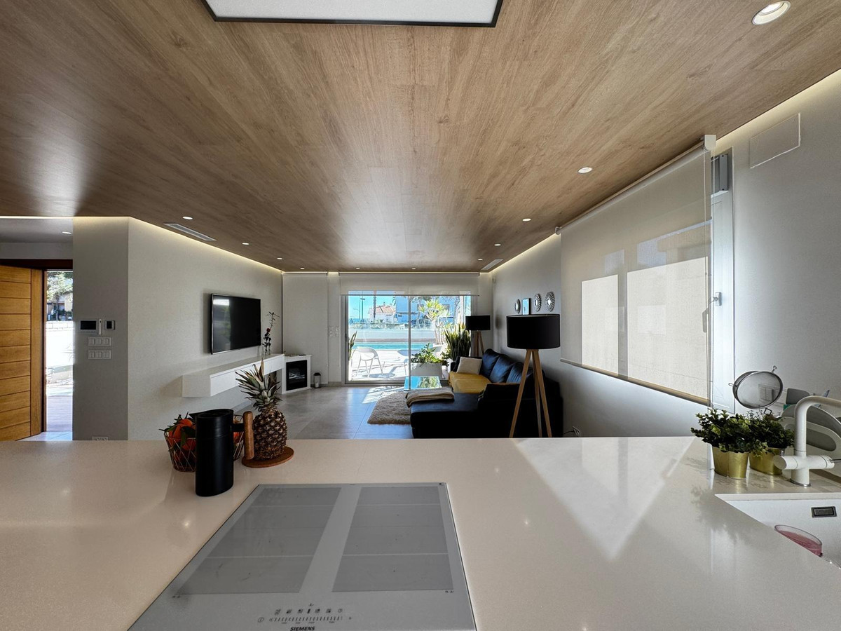 Bungalow te koop in Orihuela Costa | 4 slaapkamers H5323909