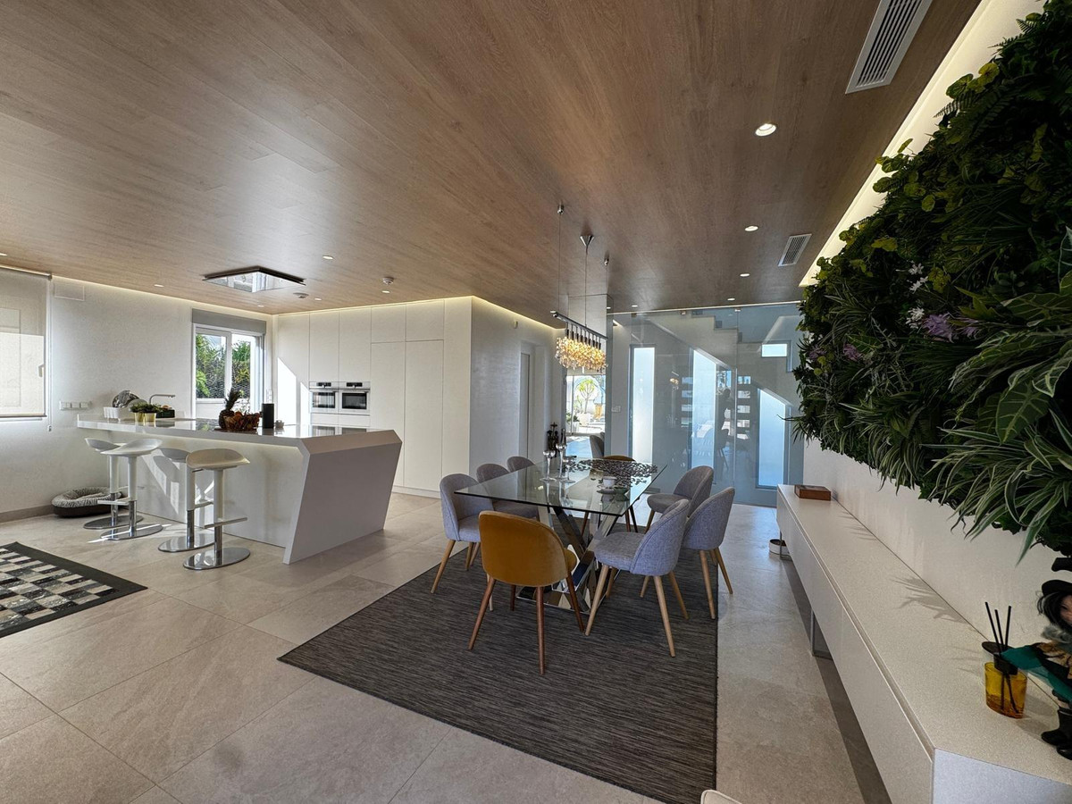 Bungalow te koop in Orihuela Costa | 4 slaapkamers H5323909