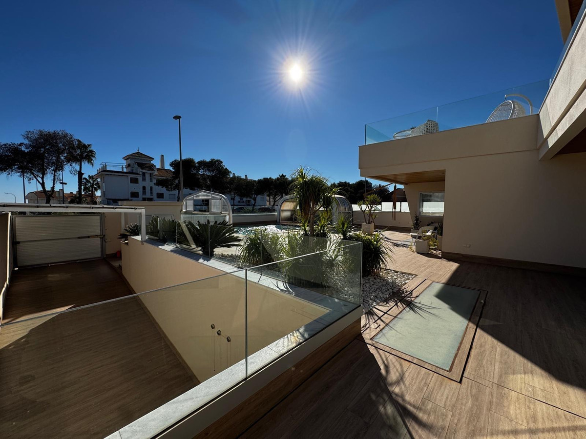 Bungalow te koop in Orihuela Costa | 4 slaapkamers H5323909