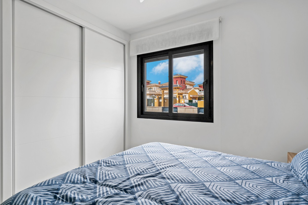 Bungalow te koop in Orihuela Costa | 2 slaapkamers H5332543