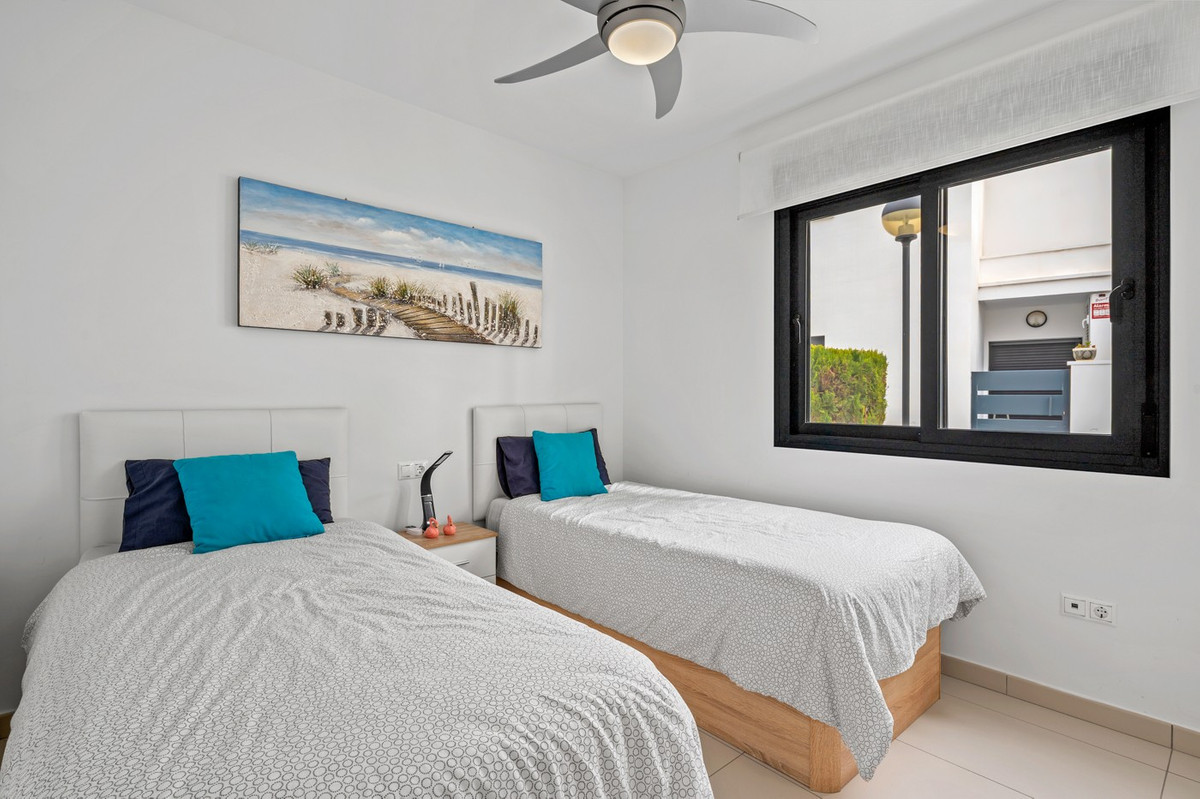 Bungalow te koop in Orihuela Costa | 2 slaapkamers H5332543