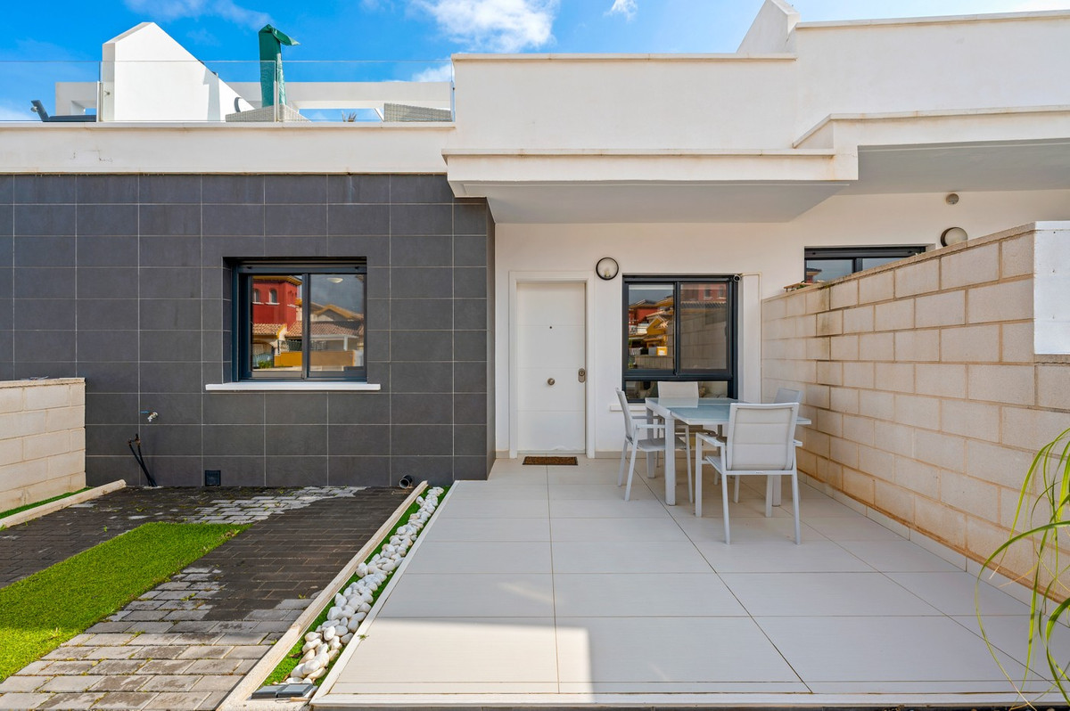 Bungalow te koop in Orihuela Costa | 2 slaapkamers H5332543