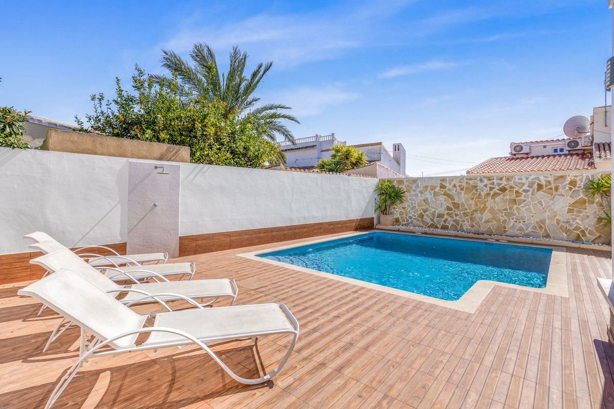 Huis te koop in Orihuela Costa | 5 slaapkamers H5336143
