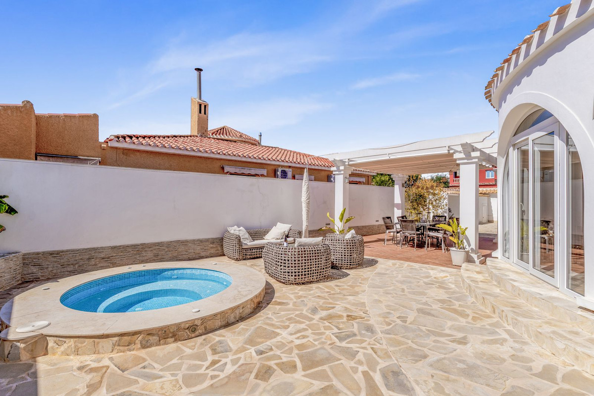Huis te koop in Orihuela Costa | 5 slaapkamers H5336143