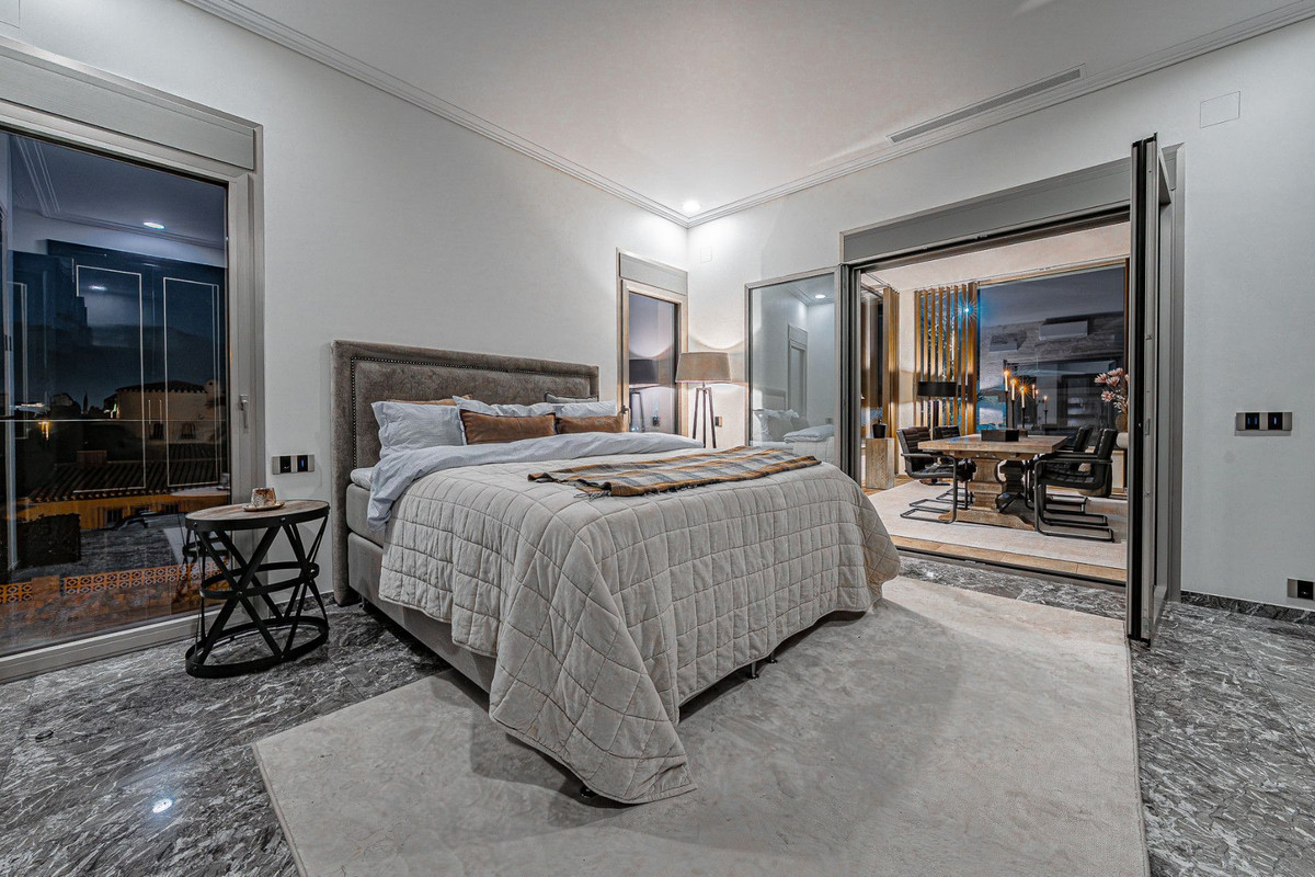 Huis te koop in Orihuela Costa | 6 slaapkamers H5349637