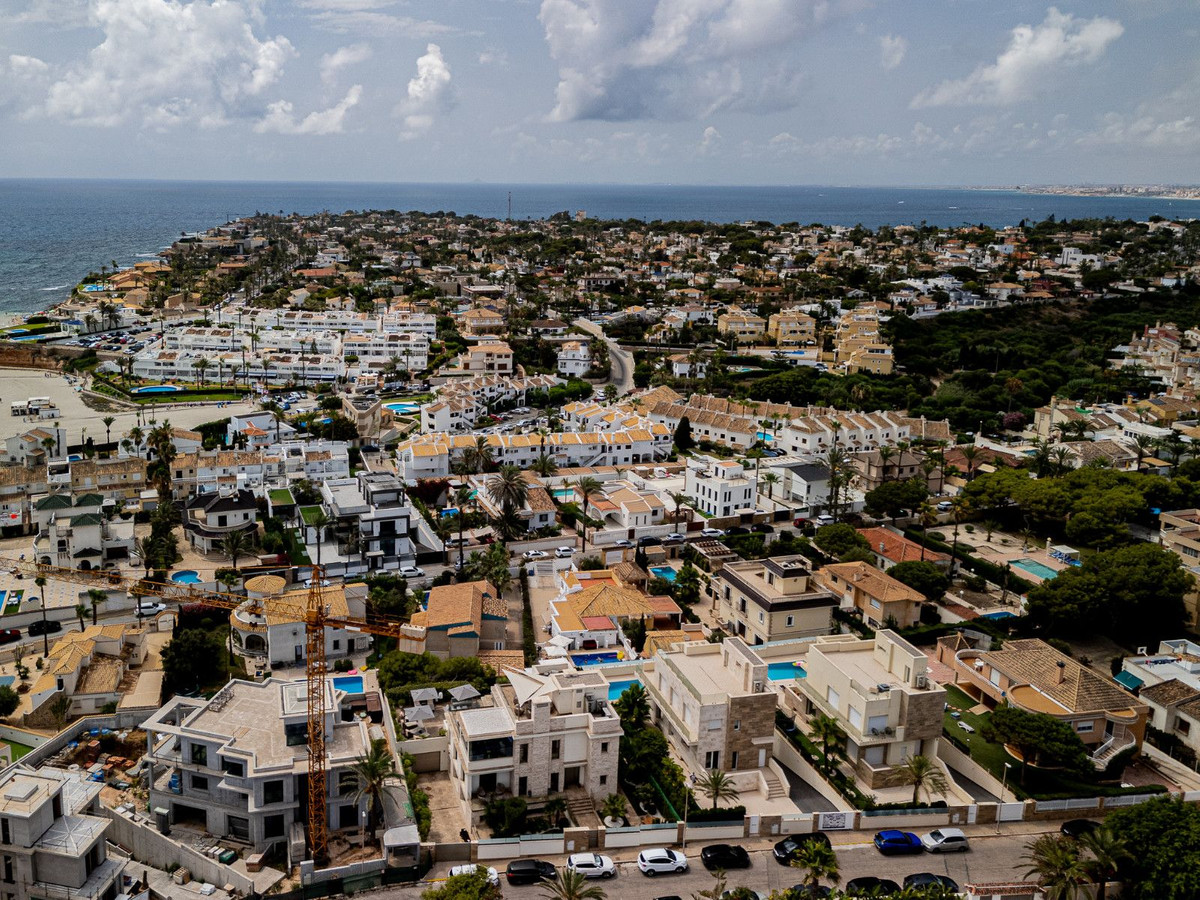 Huis te koop in Orihuela Costa | 6 slaapkamers H5349637