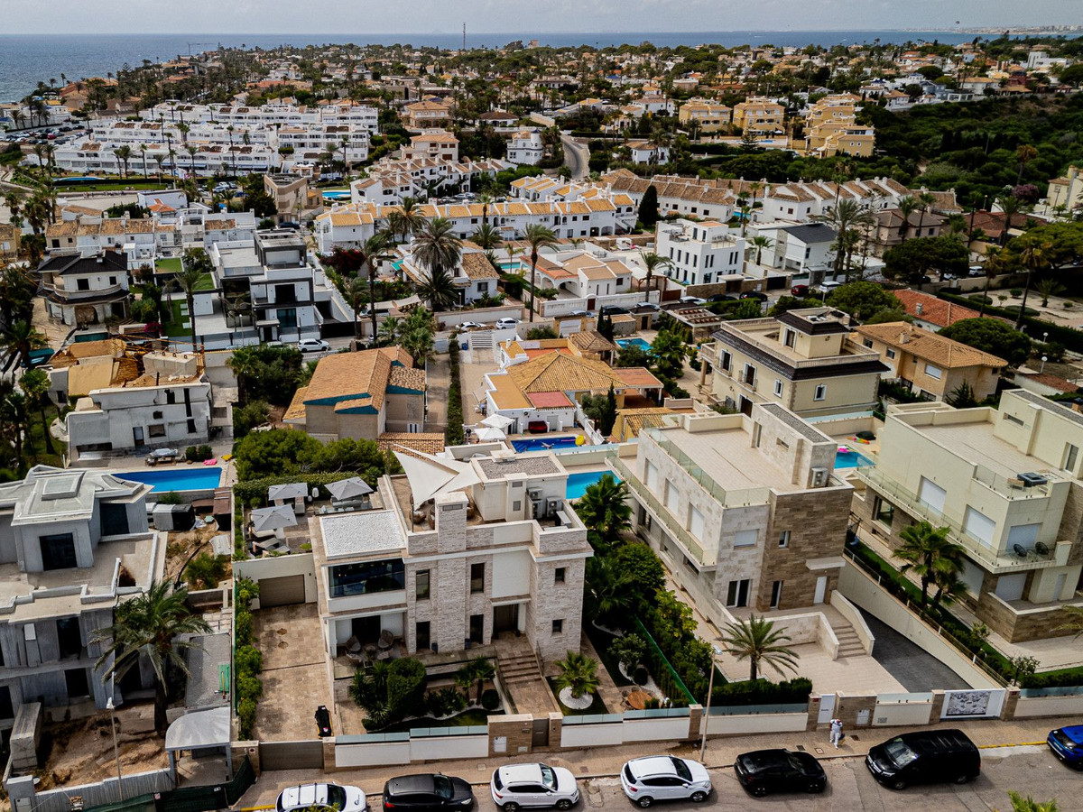 Huis te koop in Orihuela Costa | 6 slaapkamers H5349637