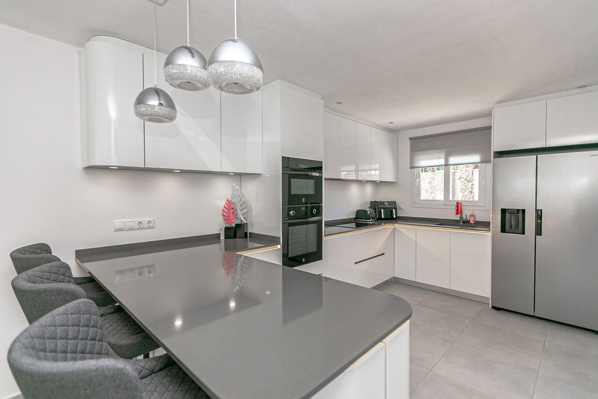 Huis te koop in Orihuela Costa | 6 slaapkamers H5349667