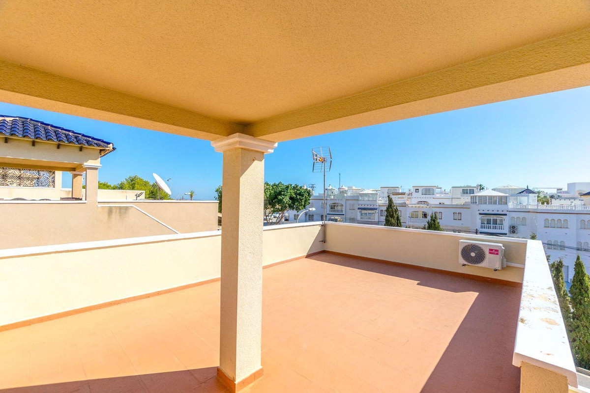 Huis te koop in Orihuela Costa | 3 slaapkamers H5365534