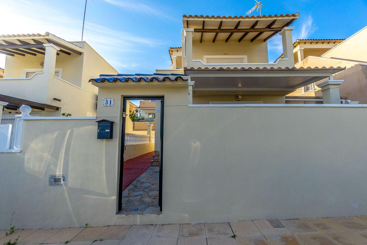 Huis te koop in Orihuela Costa | 3 slaapkamers H5365534