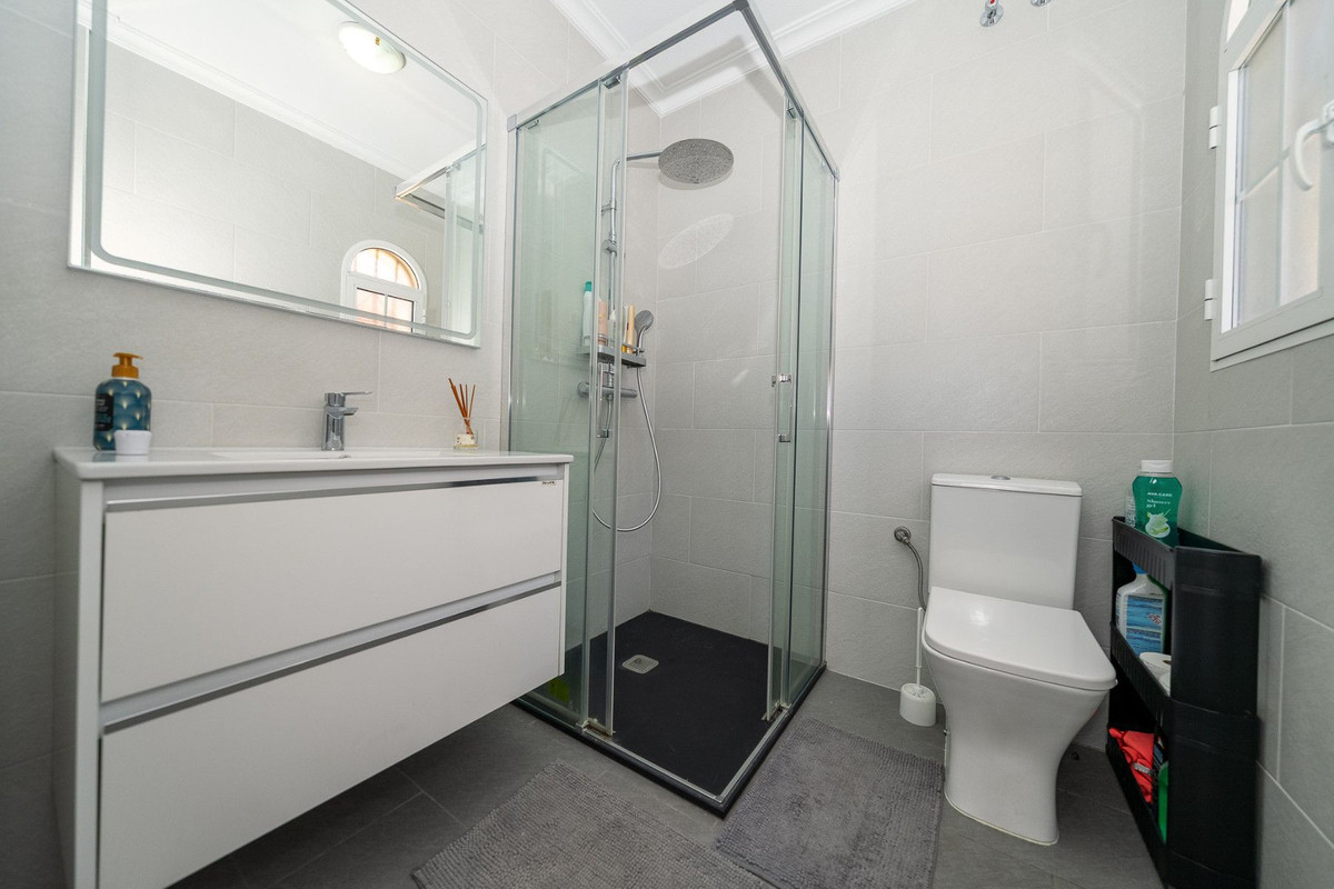 Bungalow te koop in Orihuela Costa | 3 slaapkamers H5368522