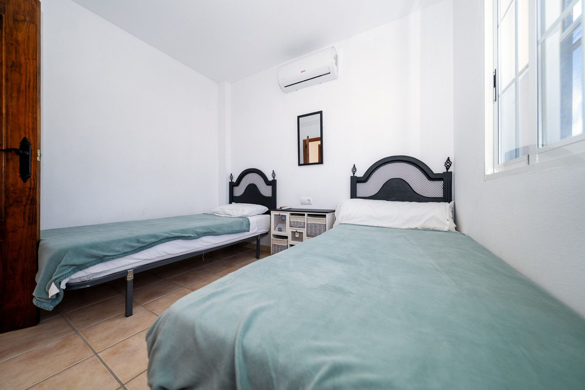 Bungalow te koop in Orihuela Costa | 3 slaapkamers H5368522