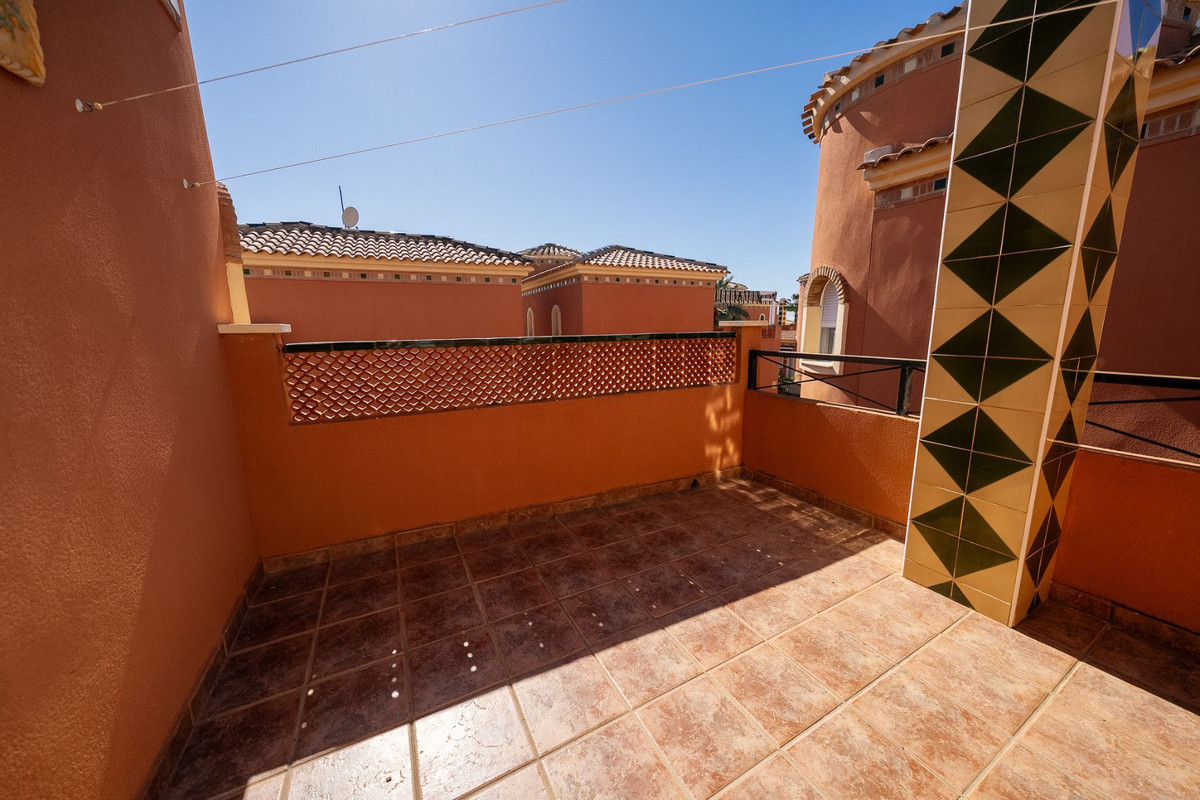 Bungalow te koop in Orihuela Costa | 3 slaapkamers H5368522