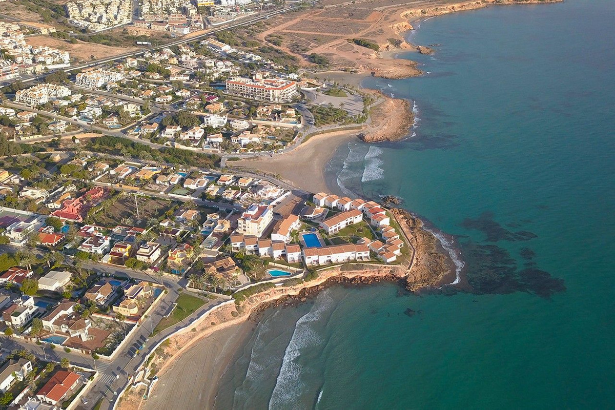 Bungalow te koop in Orihuela Costa | 3 slaapkamers H5368522