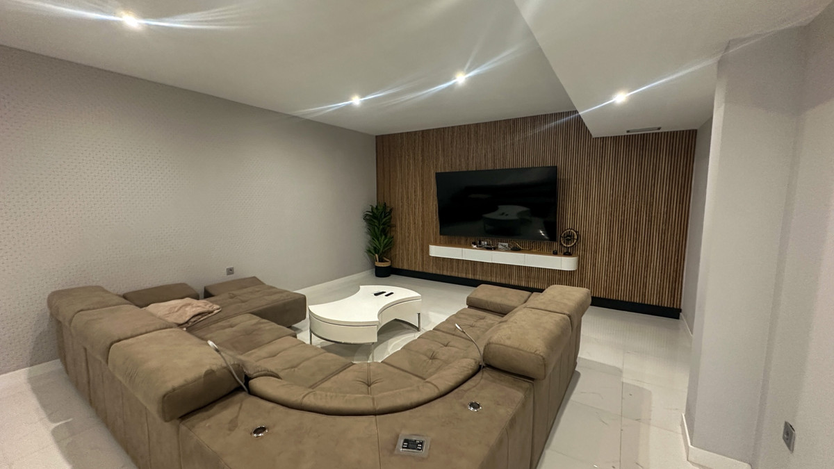 Huis te koop in Orihuela Costa | 5 slaapkamers H5370892