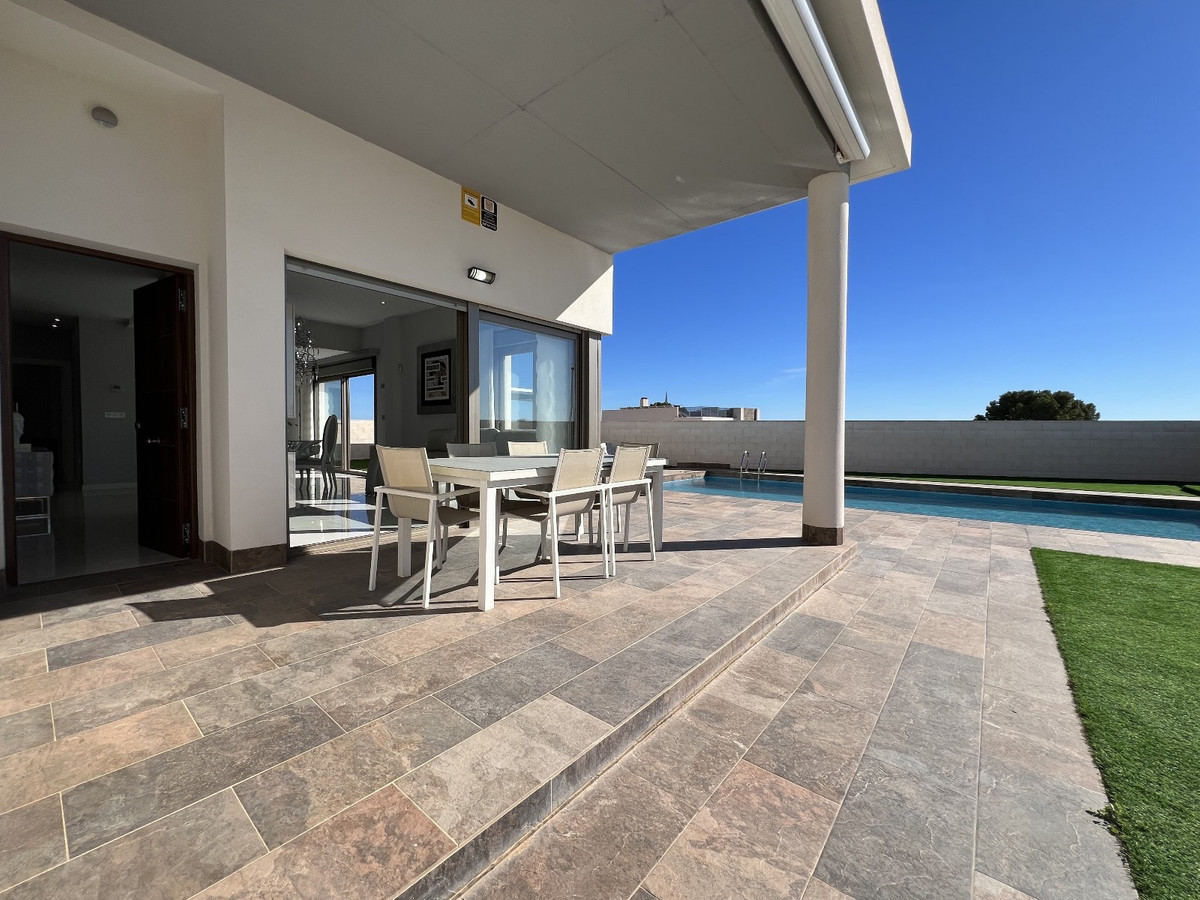 Huis te koop in Orihuela Costa | 5 slaapkamers H5370892